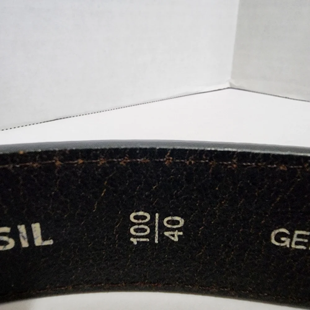 Fossil Brown Genuine Leather Belt Silver Buckle Size 100/40